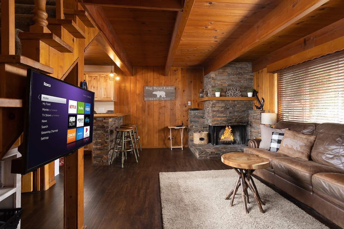 731 E Meadow Ln 731 E Meadow Ln