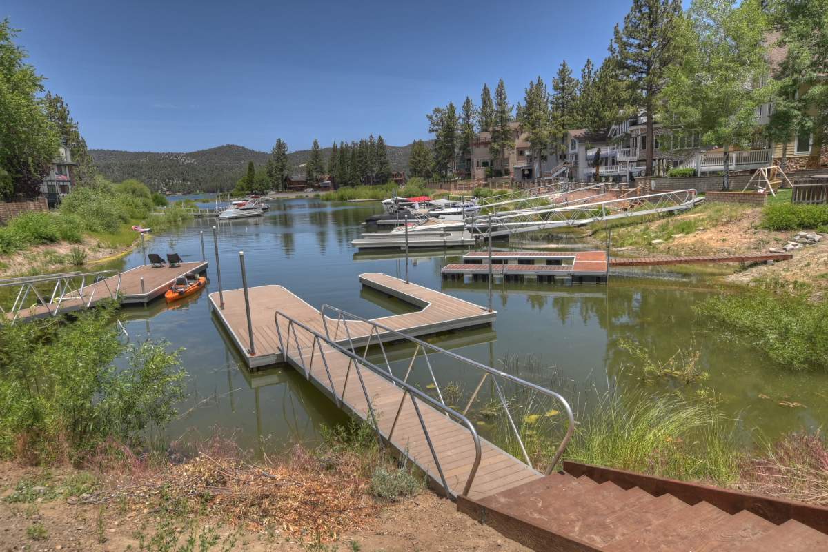 39832 Lakeview Dr 39832 Lakeview Dr