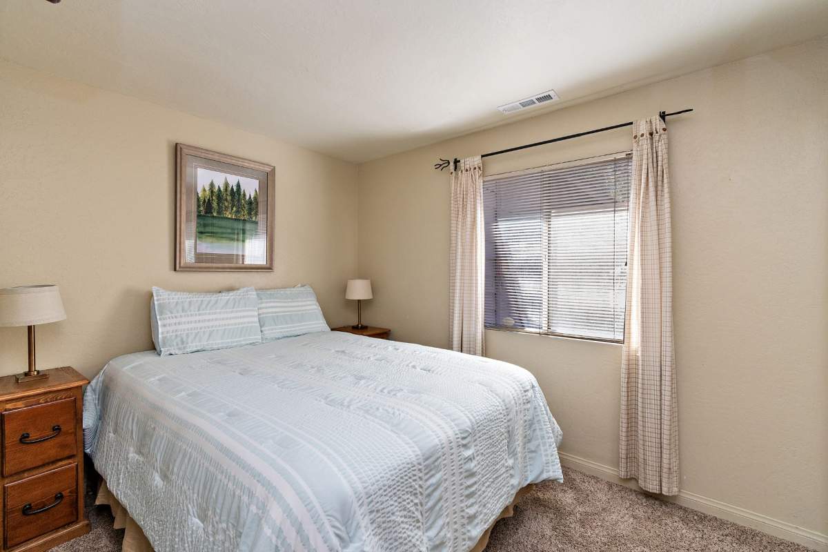 39832 Lakeview Dr 39832 Lakeview Dr