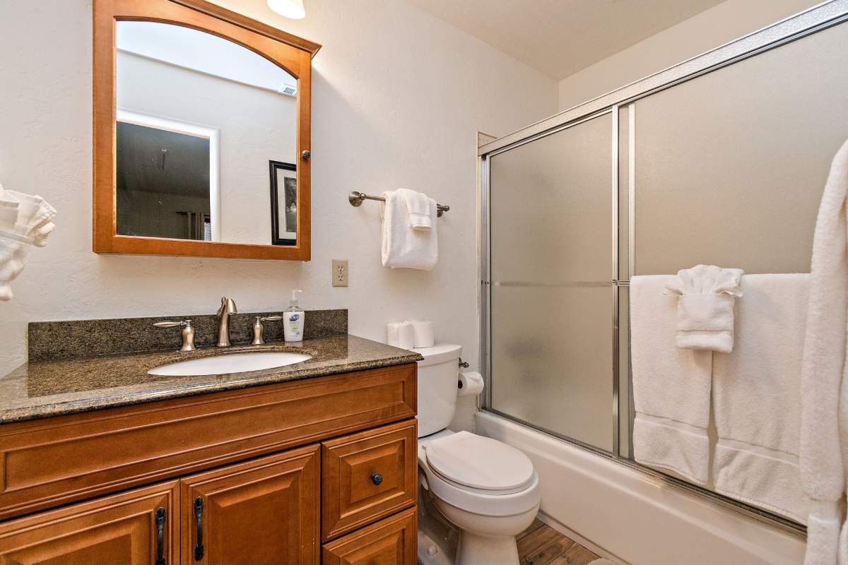 39832 Lakeview Dr 39832 Lakeview Dr