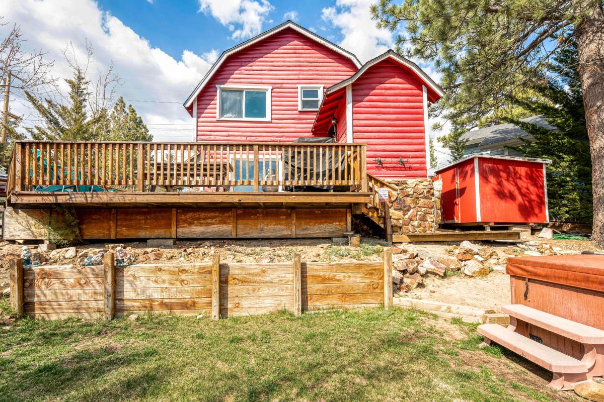 39609 Lake Dr 39609 Lake Dr