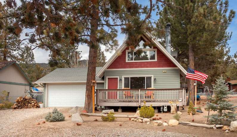 1081 W North Shore Drive