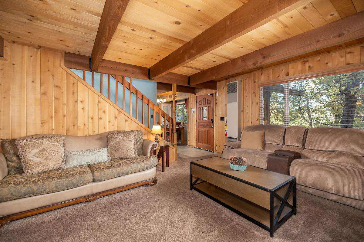 1195 S Minton Ave 1195 S Minton Ave