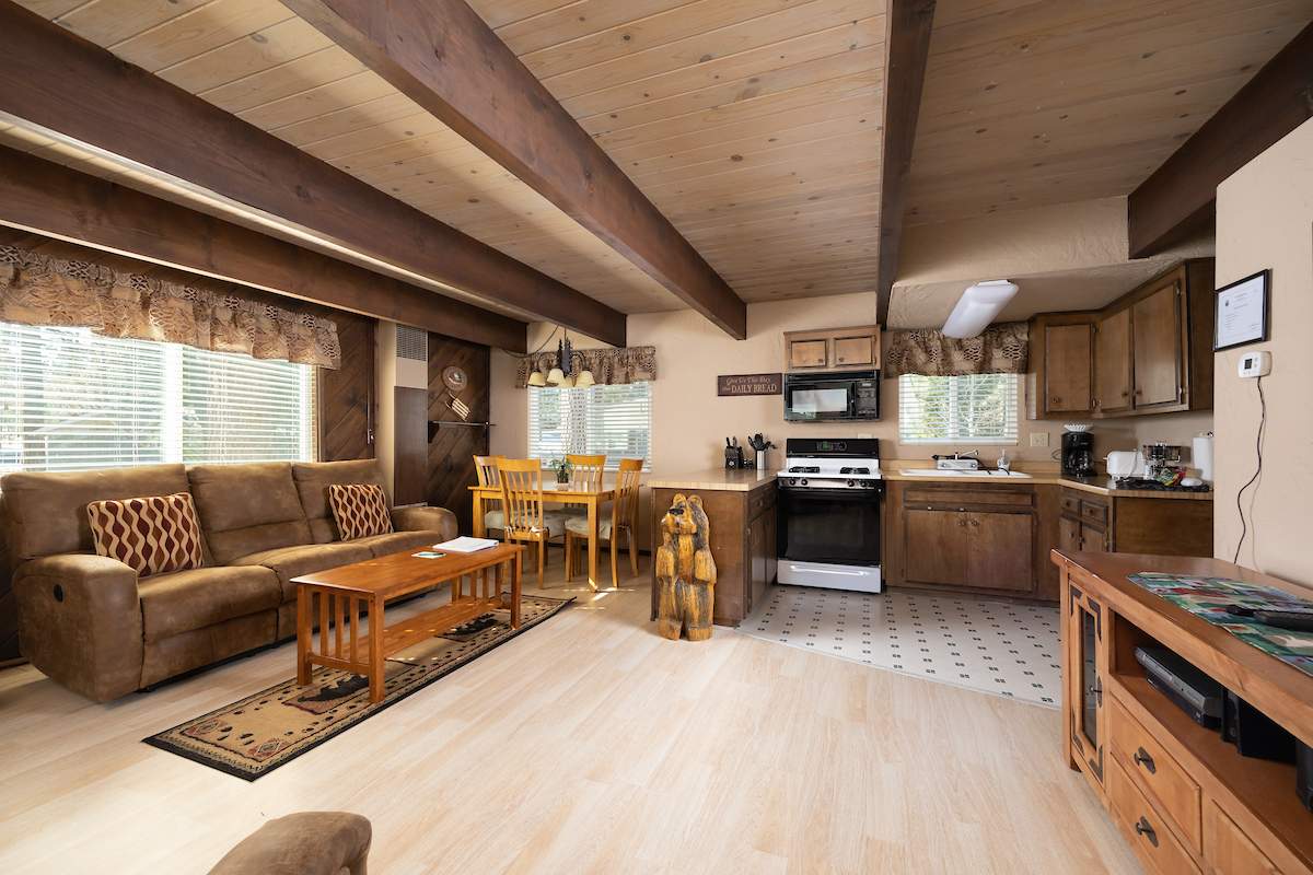 168 Teakwood Dr 168 Teakwood Dr