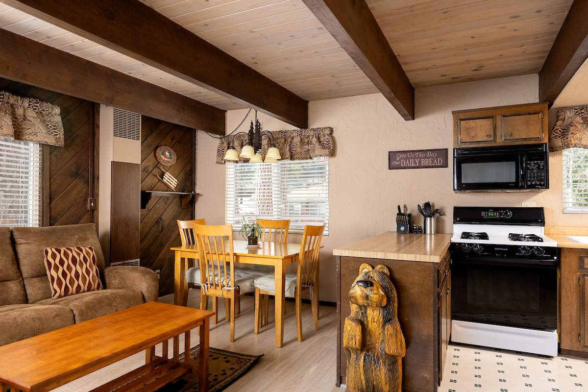 168 Teakwood Dr 168 Teakwood Dr