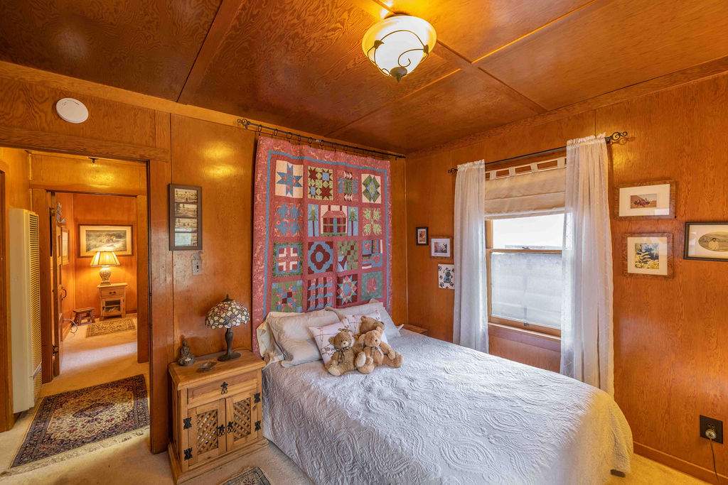 229 E Sherwood 229 E Sherwood