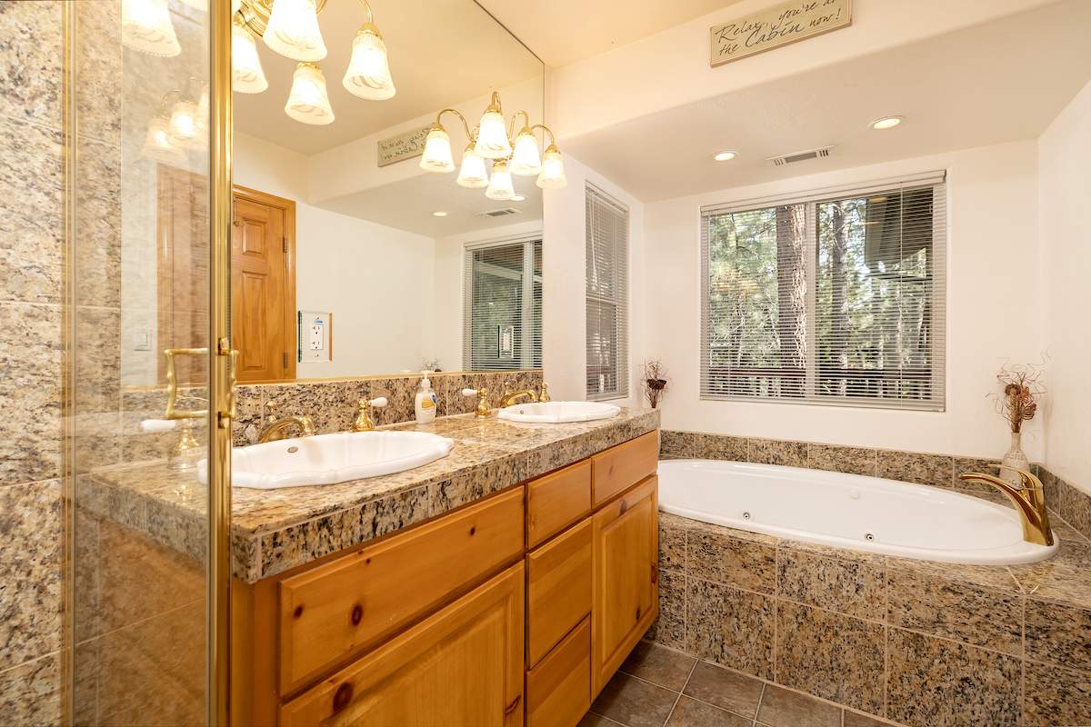 203 Knoll Rd 203 Knoll Rd