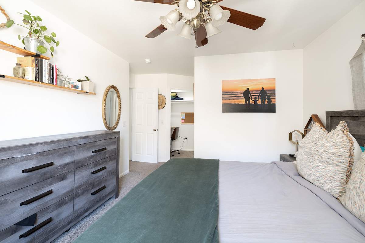 2100 4th Ln 2100 4th Ln