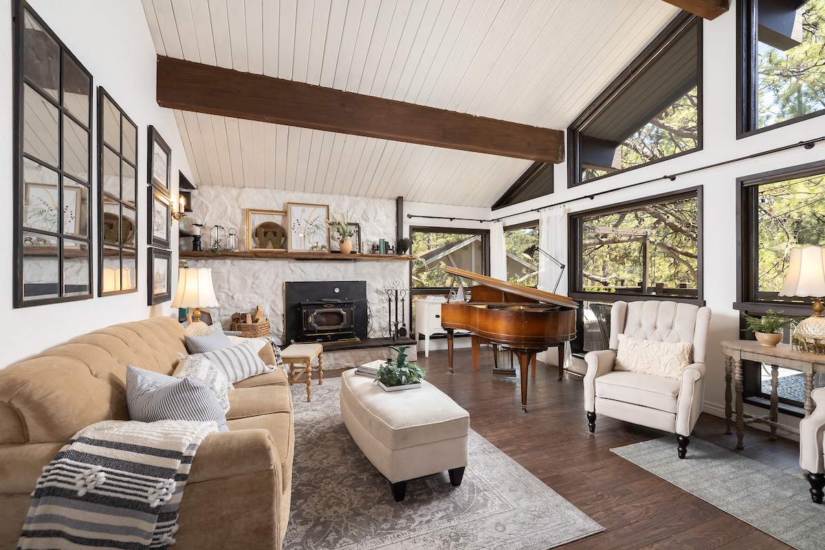 368 Olympic Dr 368 Olympic Dr