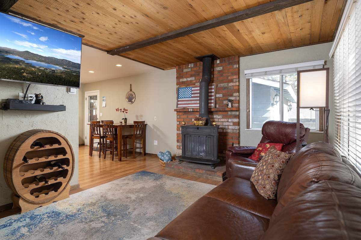 373 Victoria Ln 373 Victoria Ln