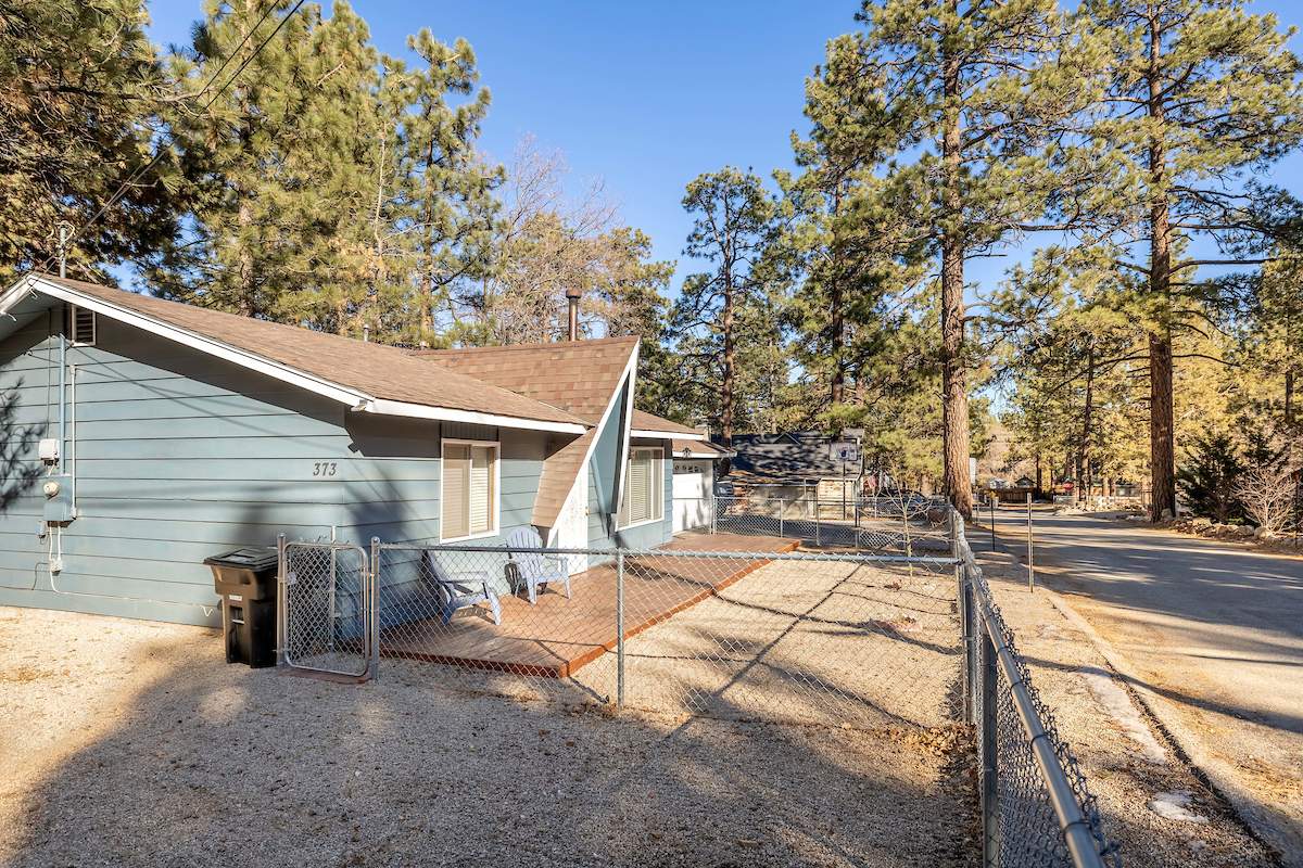 373 Victoria Ln 373 Victoria Ln