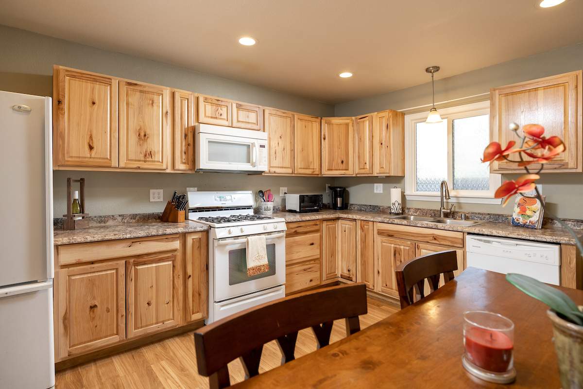 373 Victoria Ln 373 Victoria Ln