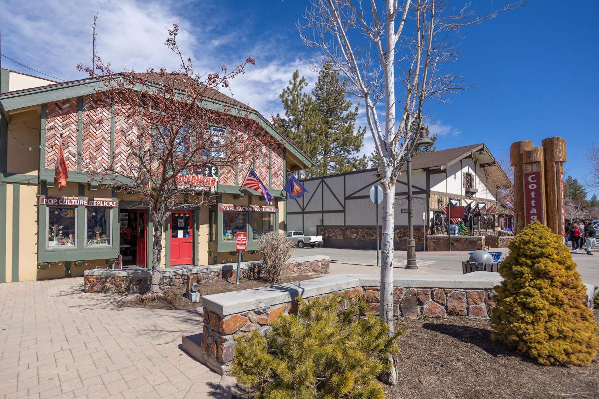 40716 Village Dr 40716 Village Dr