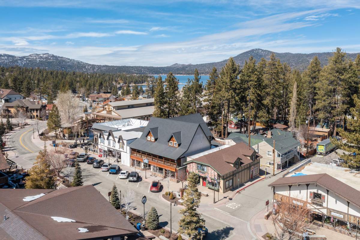 40716 Village Dr 40716 Village Dr