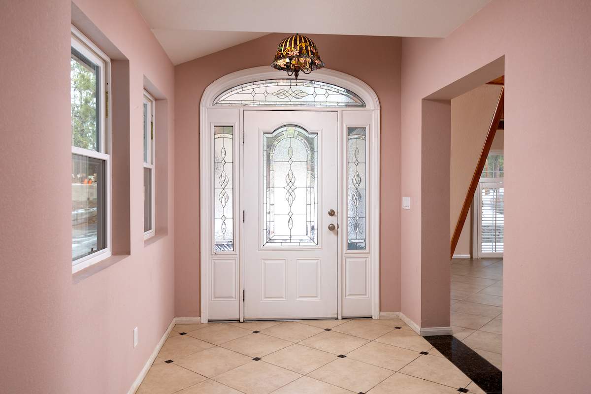 42413 Tioga Dr 42413 Tioga Dr