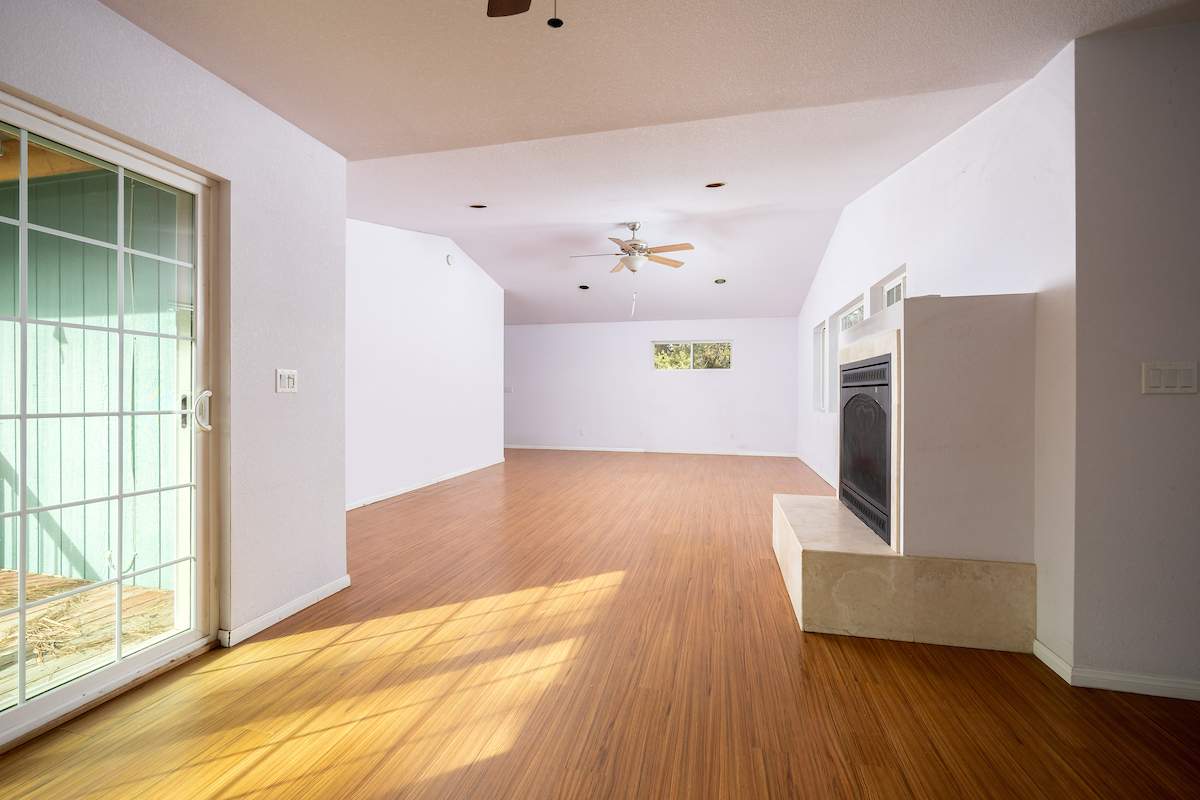 42413 Tioga Dr 42413 Tioga Dr