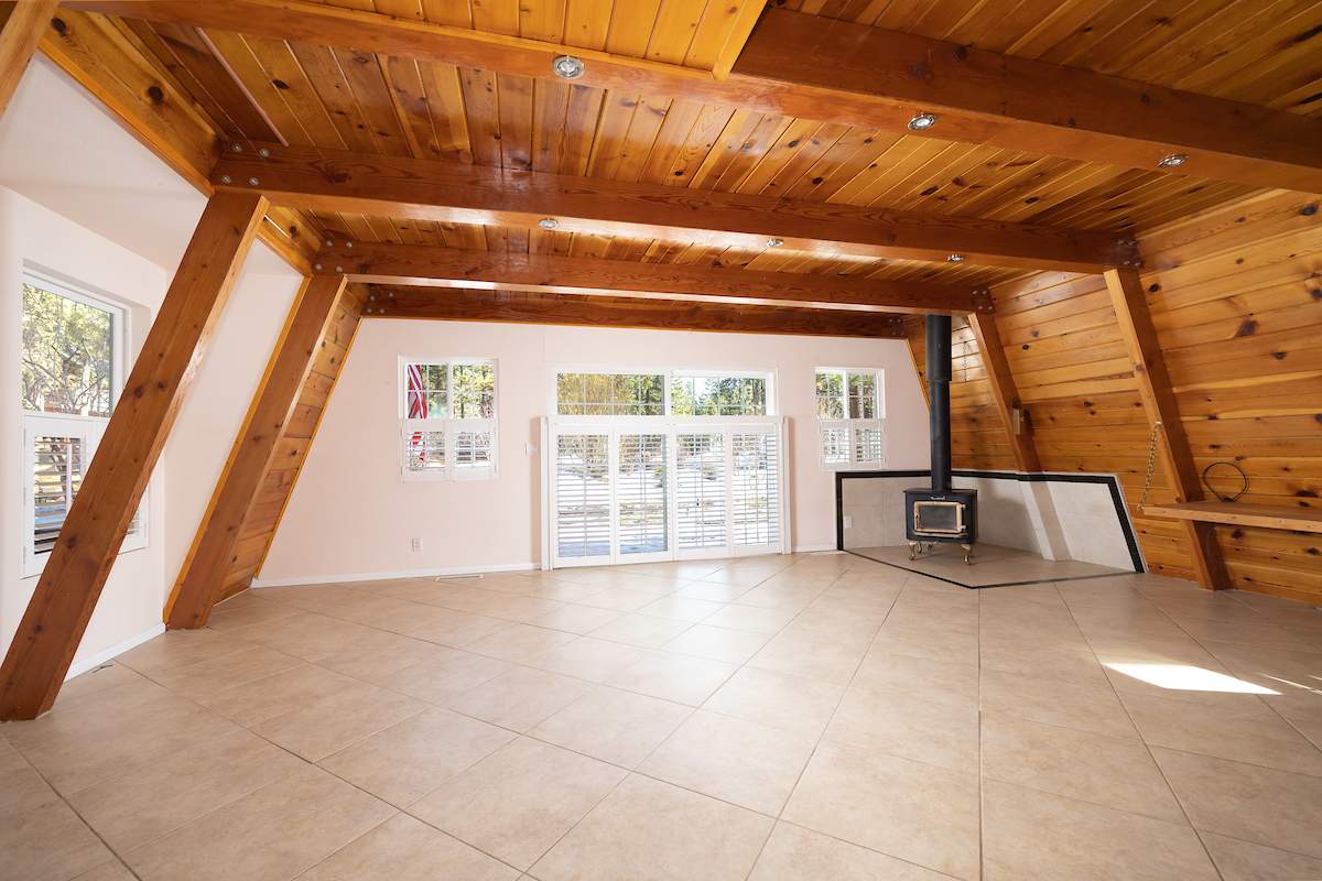 42413 Tioga Dr 42413 Tioga Dr