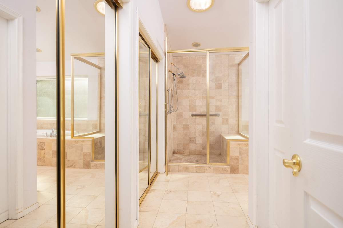 42413 Tioga Dr 42413 Tioga Dr