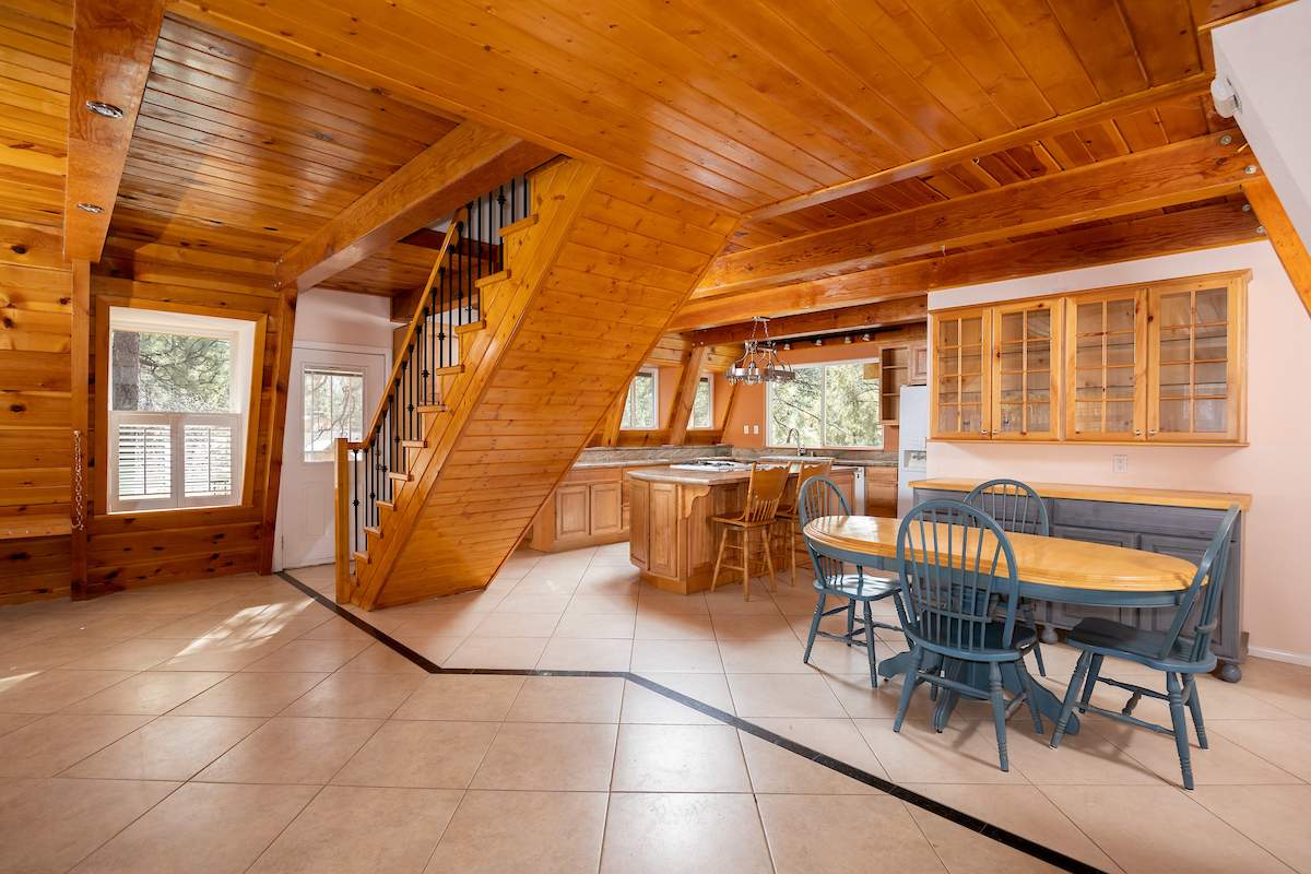 42413 Tioga Dr 42413 Tioga Dr