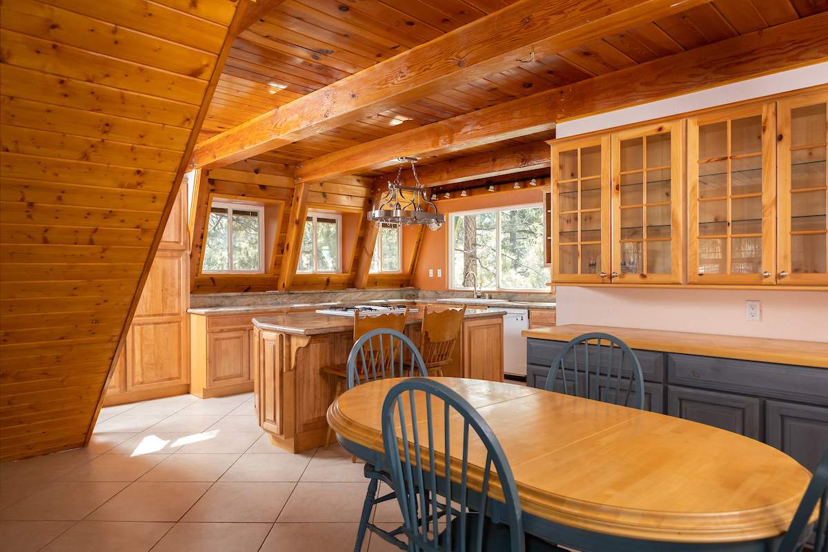 42413 Tioga Dr 42413 Tioga Dr