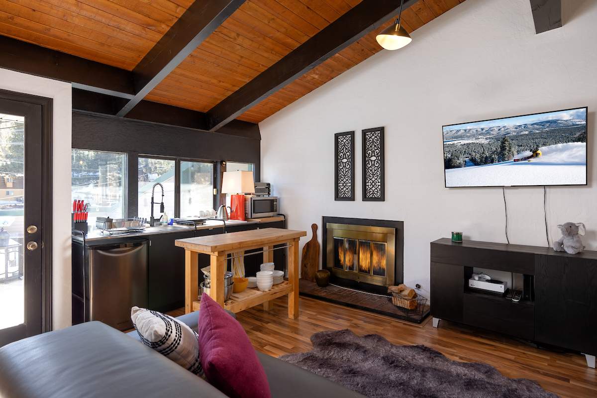 42533 Moonridge Road #4 42533 Moonridge Road #4