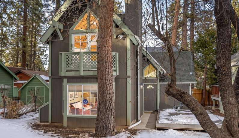 42572 La Placida Avenue