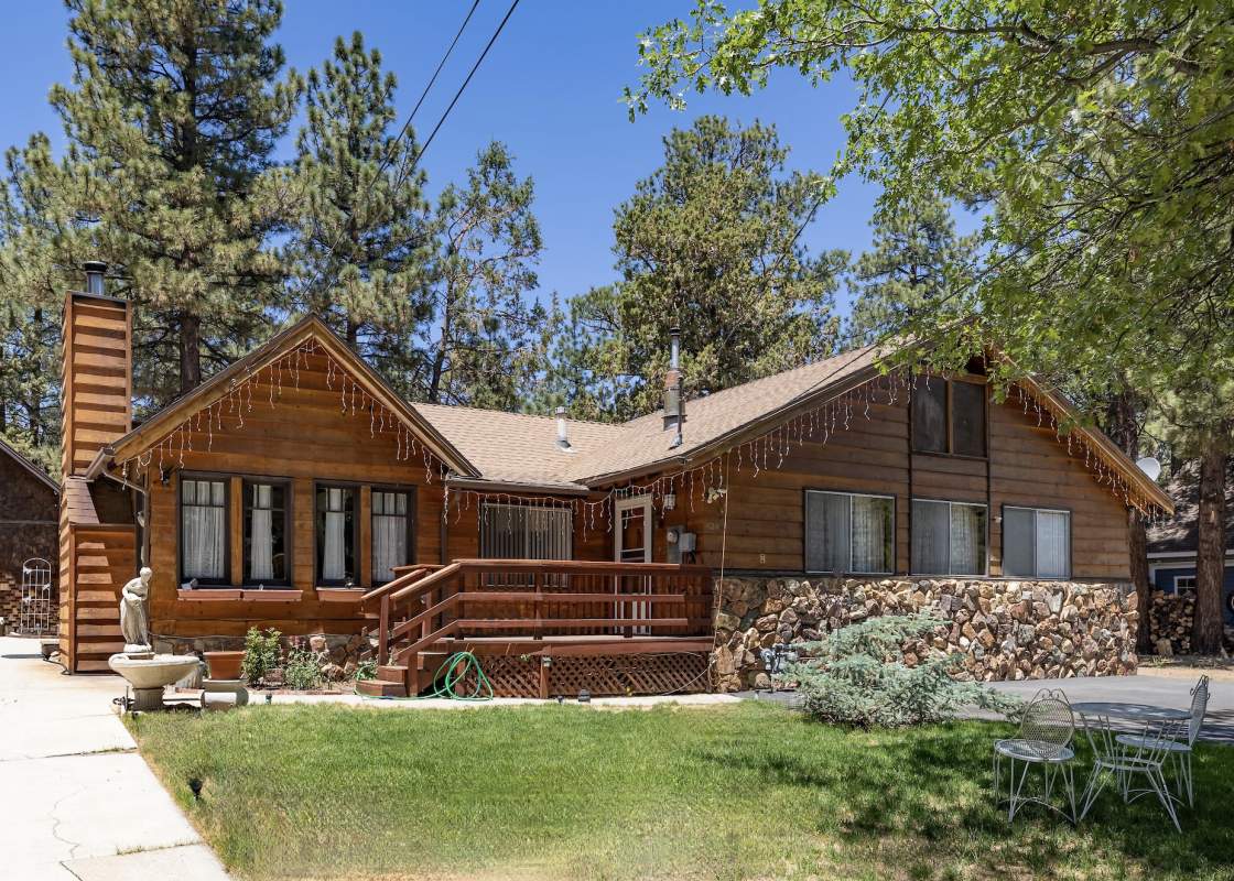 426 Holmes Ln 426 Holmes Ln