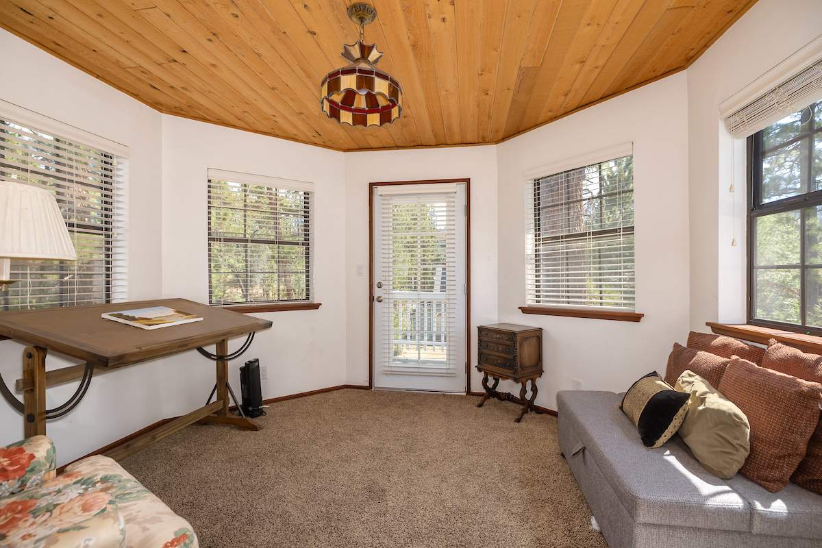 42656 Constellation Dr 42656 Constellation Dr