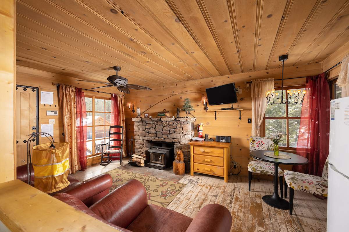 42770 Conifer Dr 42770 Conifer Dr