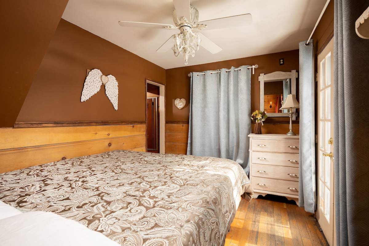 42770 Conifer Dr 42770 Conifer Dr