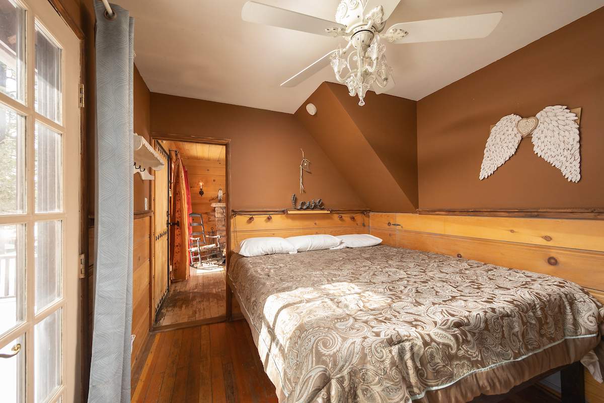 42770 Conifer Dr 42770 Conifer Dr