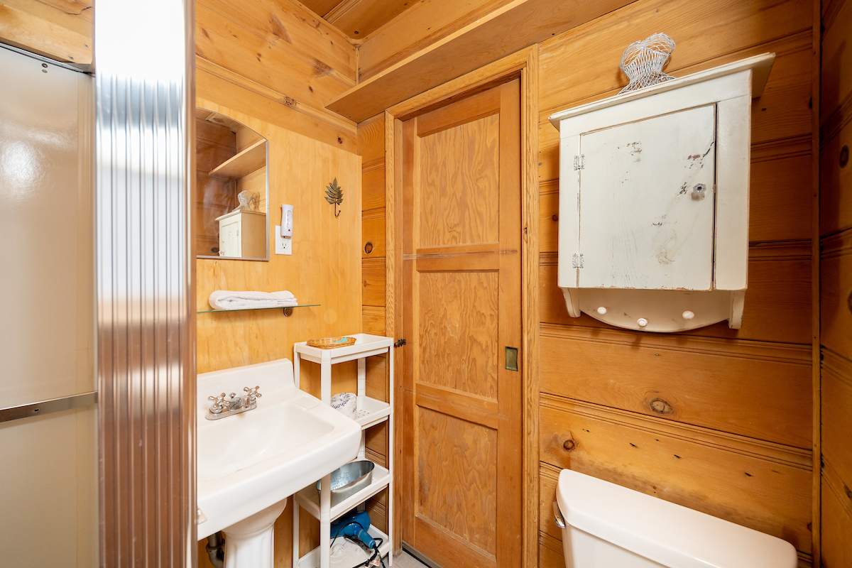 42770 Conifer Dr 42770 Conifer Dr