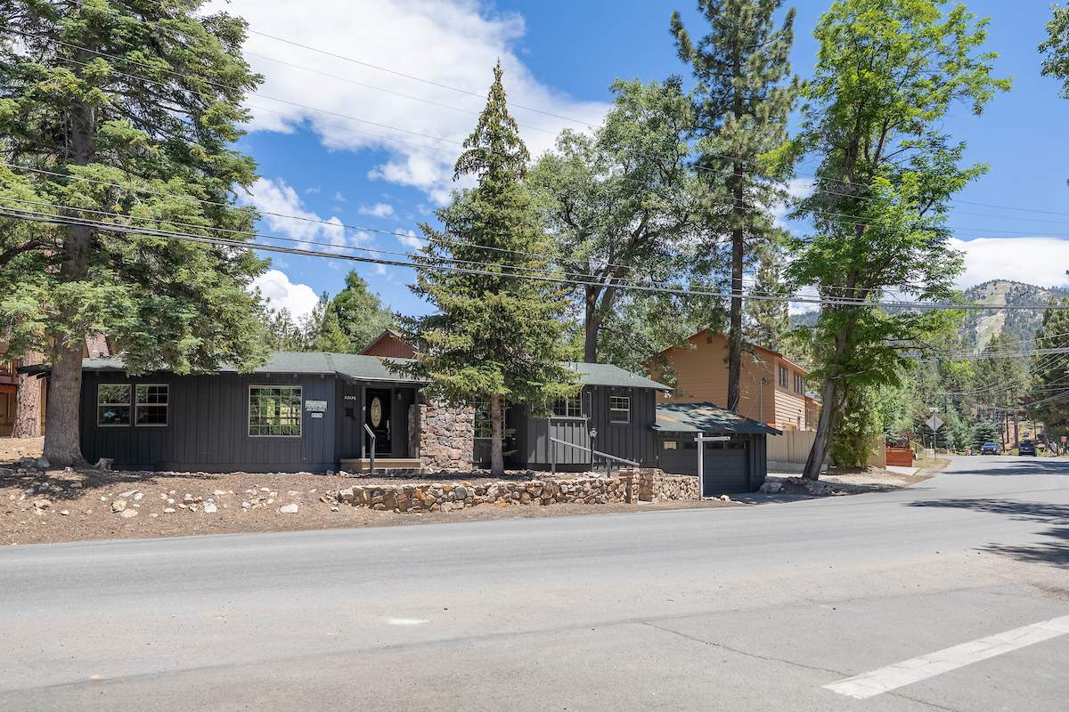 43136 Moonridge Rd 43136 Moonridge Rd