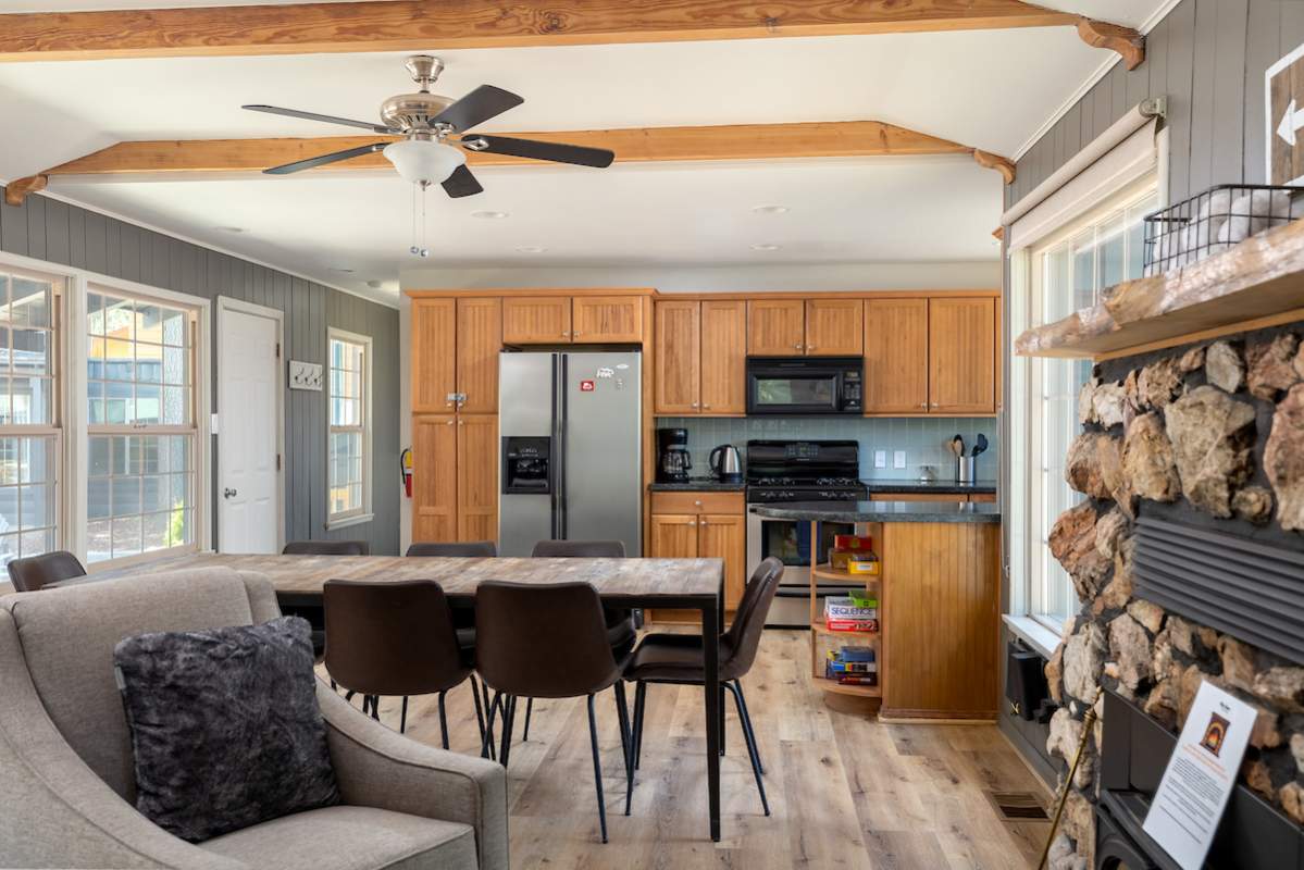 43136 Moonridge Rd 43136 Moonridge Rd