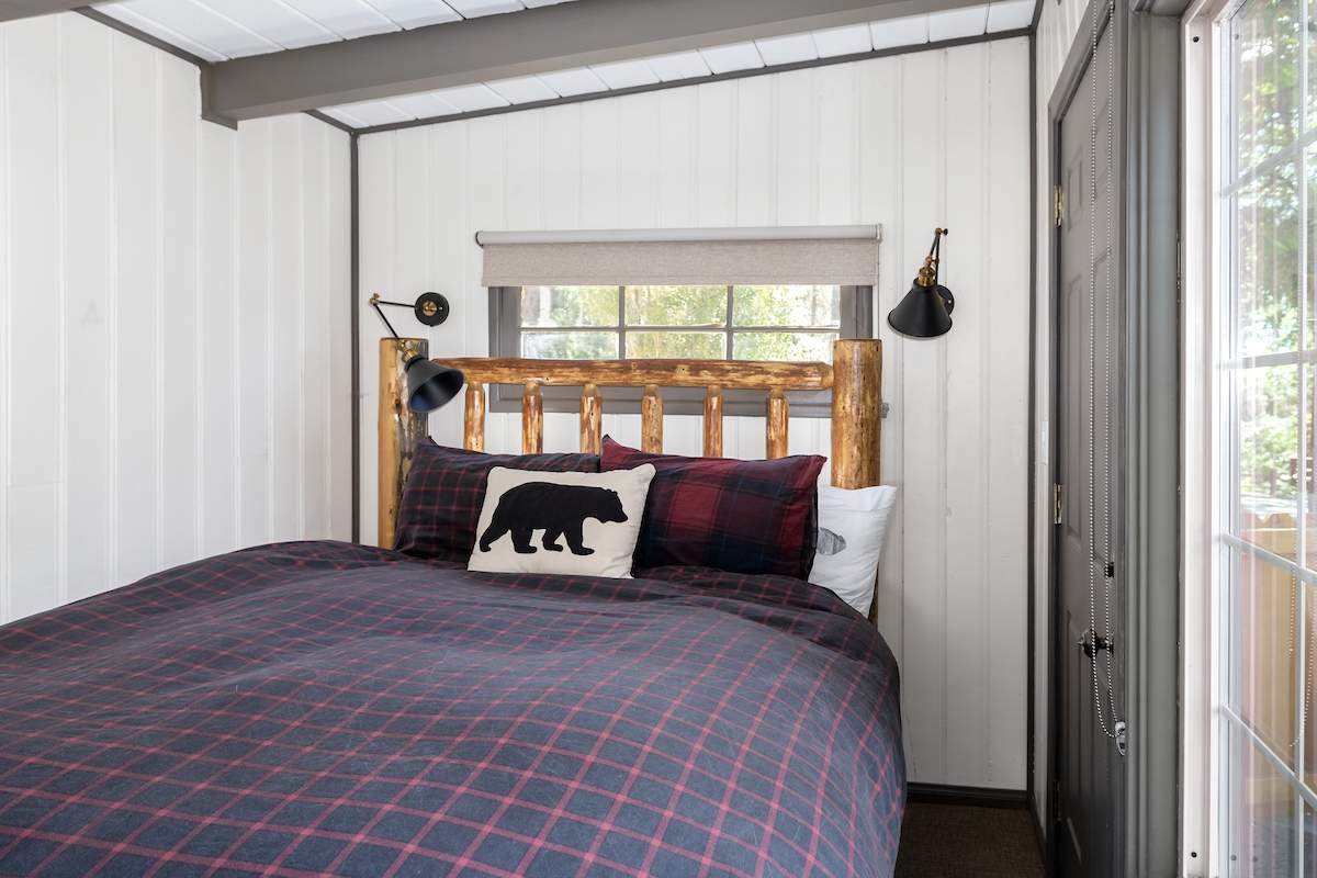 43136 Moonridge Rd 43136 Moonridge Rd