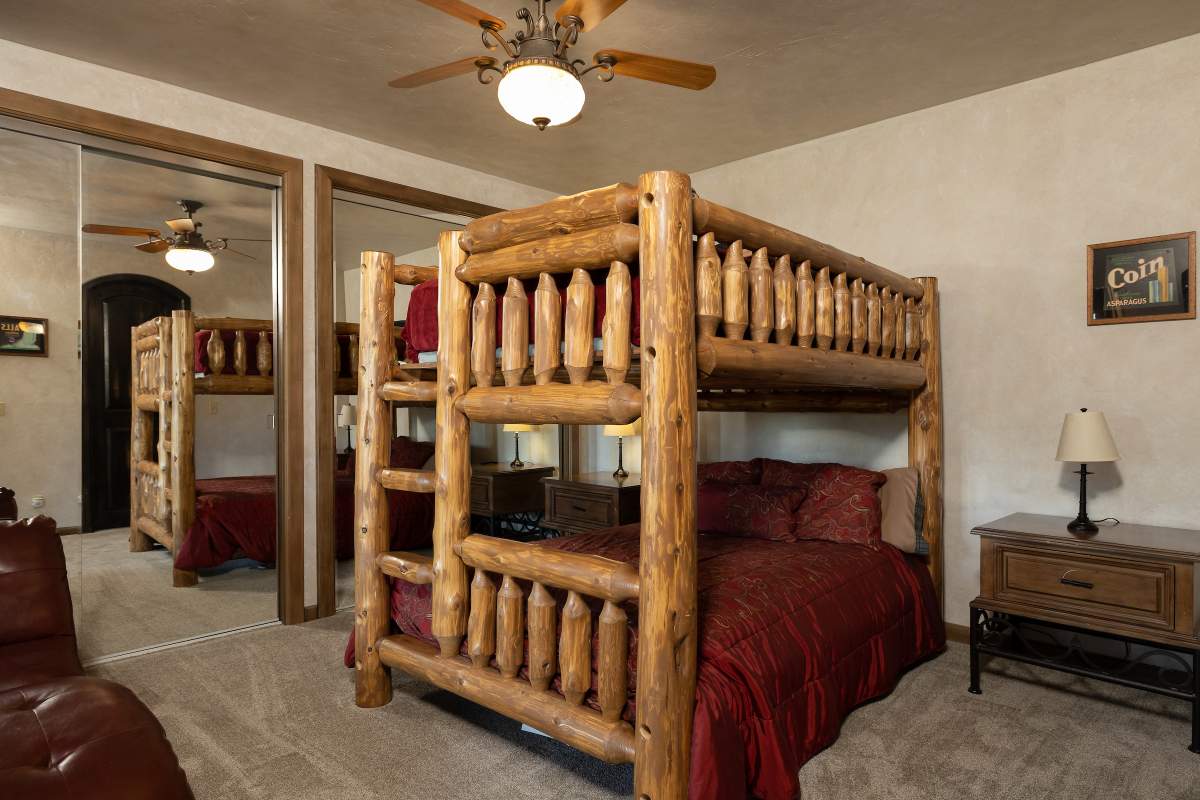 477 Windsong Pl 477 Windsong Pl