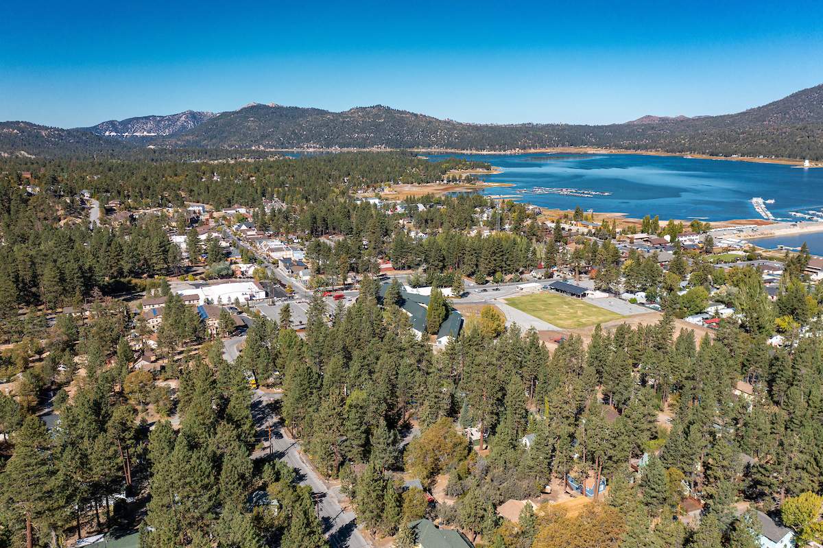 702 Berkley Ln 702 Berkley Ln