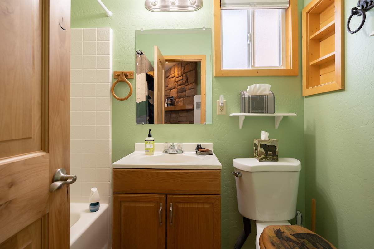 745 Cedar Ave 745 Cedar Ave