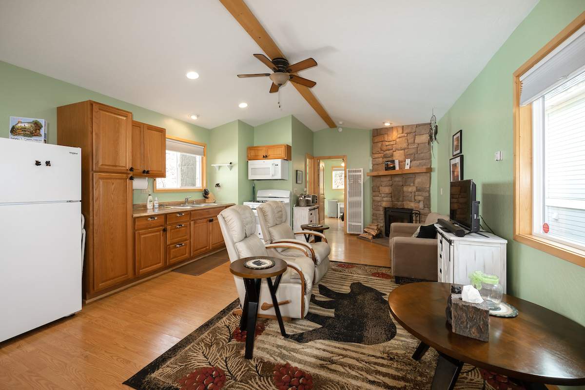 745 Cedar Ave 745 Cedar Ave