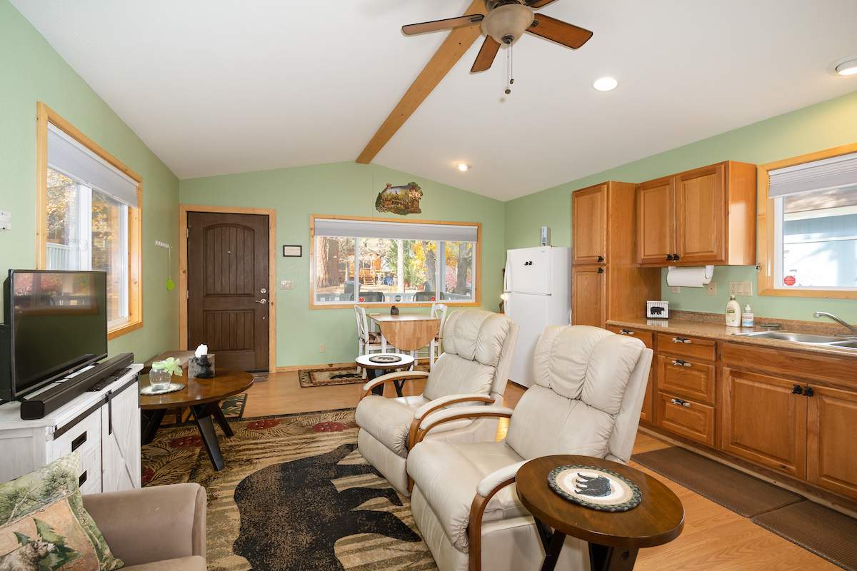 745 Cedar Ave 745 Cedar Ave