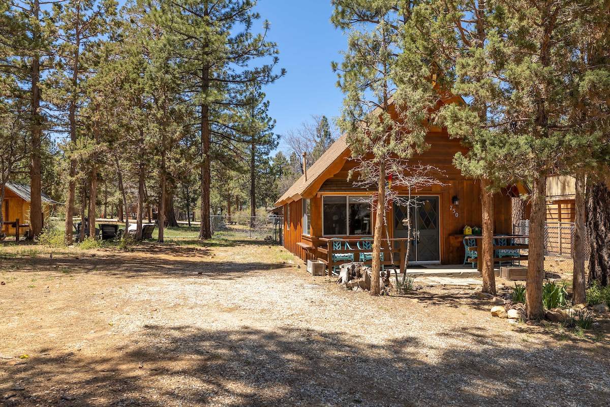 750 Los Angeles Ave 750 Los Angeles Ave