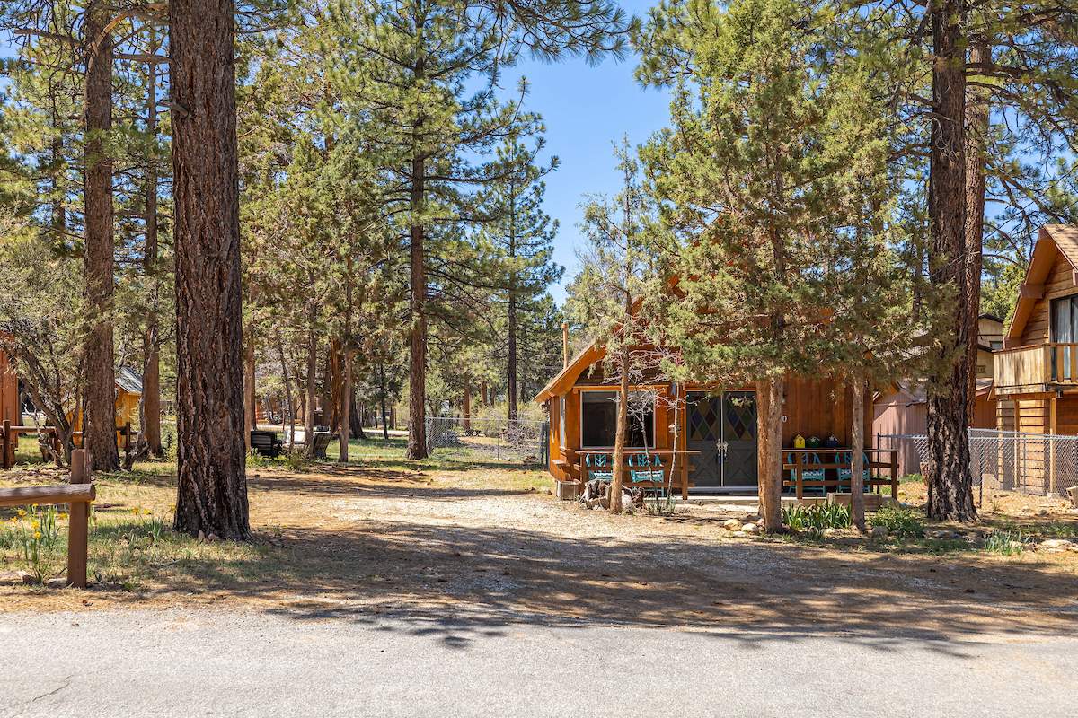 750 Los Angeles Ave 750 Los Angeles Ave