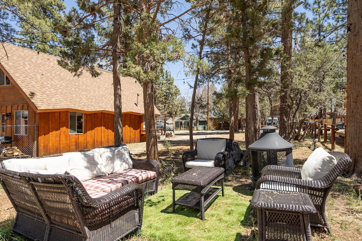 750 Los Angeles Ave 750 Los Angeles Ave