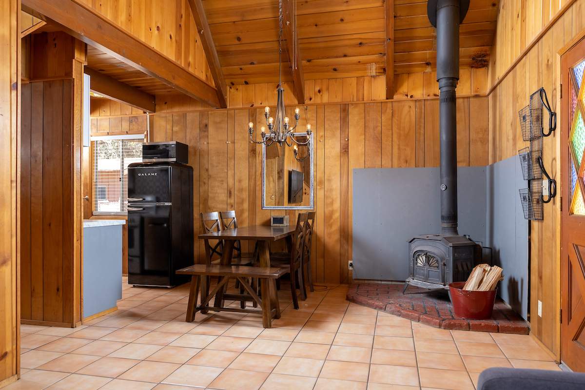 750 Los Angeles Ave 750 Los Angeles Ave