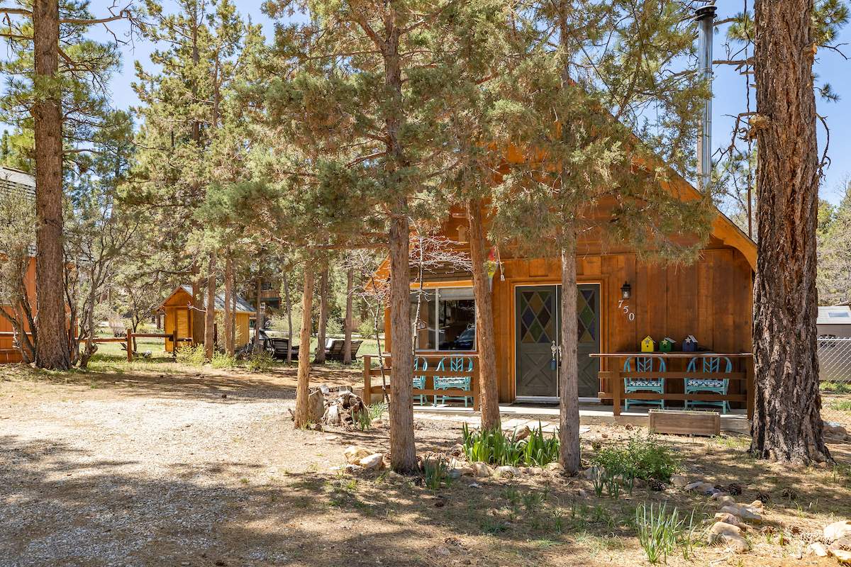 750 Los Angeles Ave 750 Los Angeles Ave