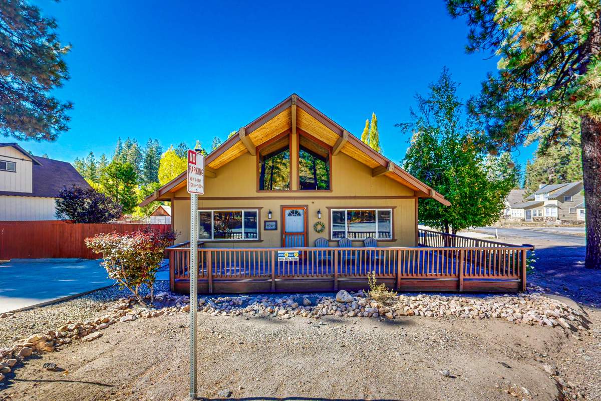 880 Edgemoor Rd 880 Edgemoor Rd