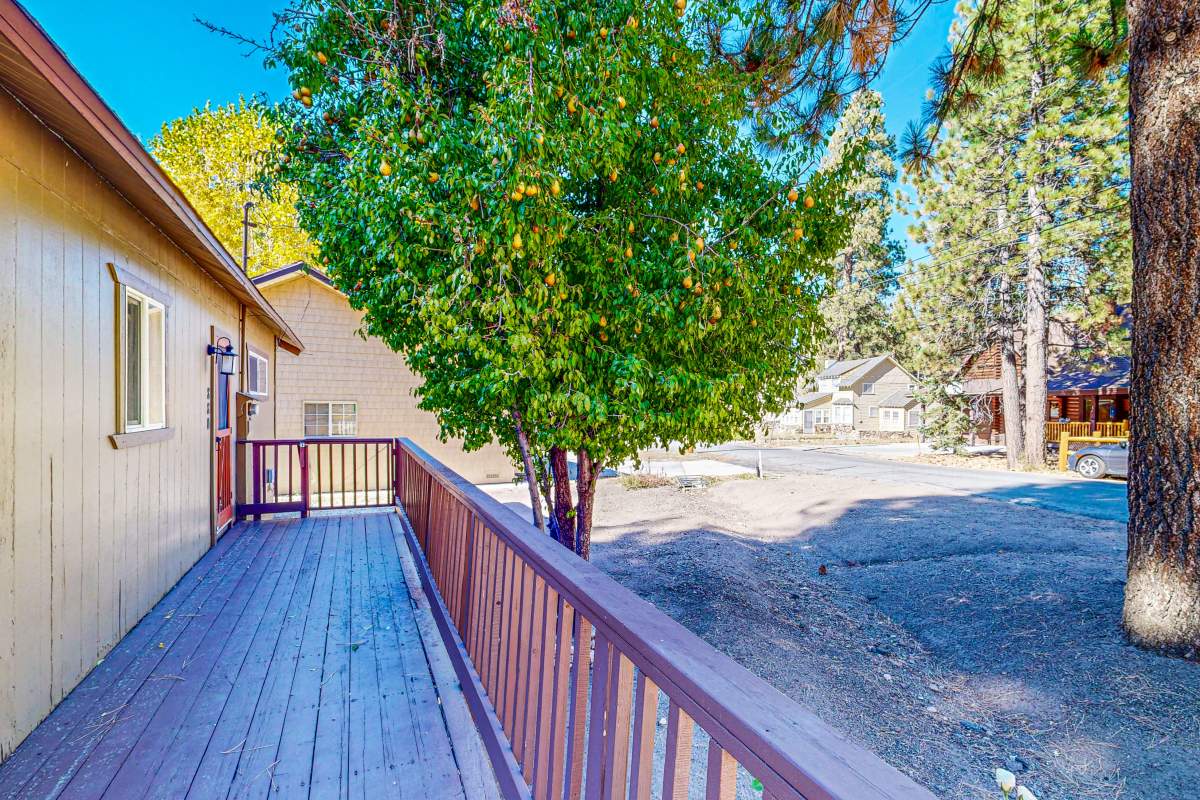 880 Edgemoor Rd 880 Edgemoor Rd