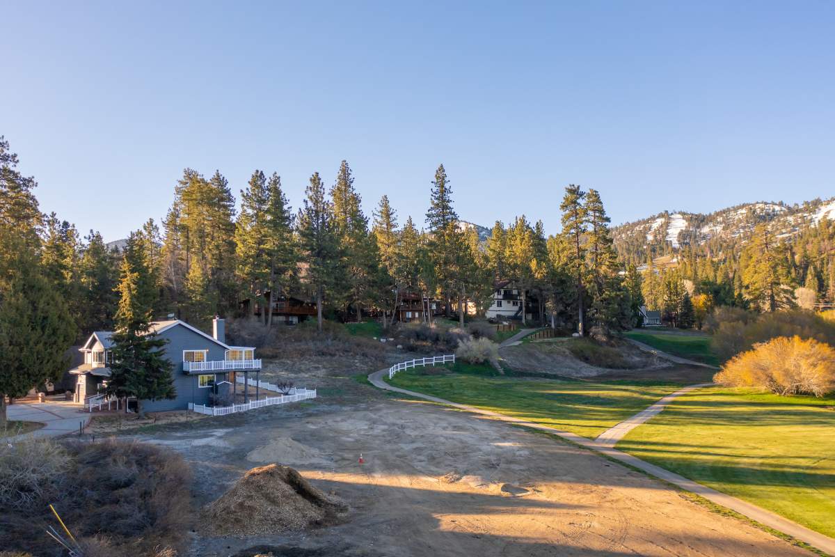 43095 Moonridge Rd 43095 Moonridge Rd