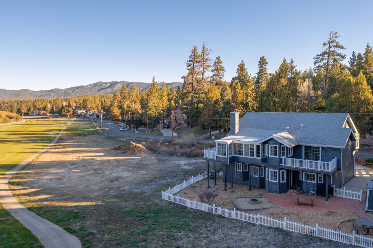 43095 Moonridge Rd 43095 Moonridge Rd