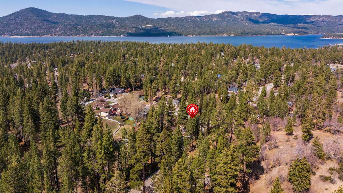 880 Edgemoor Rd 880 Edgemoor Rd